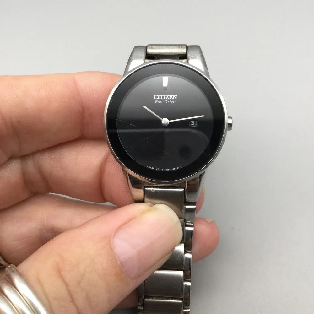Citizen Eco-Drive Womens Watch 30mm Black Dial Stainless Date Solar J015 6.25